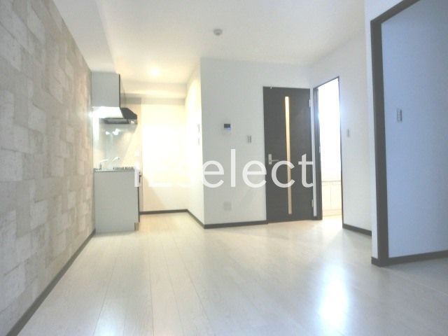 居室・リビング　雨の日に便利な浴室乾燥機もついてます