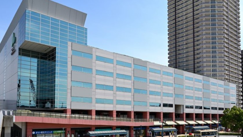 ショッピングセンター　オルトヨコハマ（ショッピングセンター）まで1085m