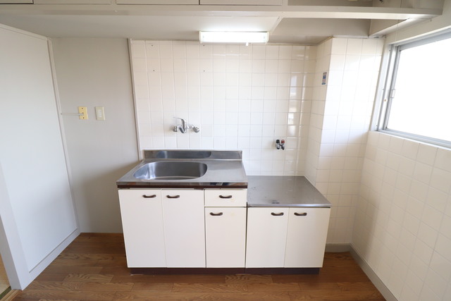 キッチン　２口ガスコンロ設置可能