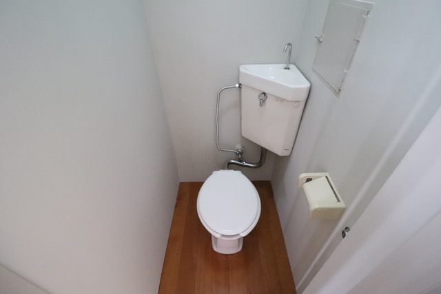 トイレ　トイレ