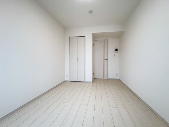 居室・リビング　☆明るい洋室☆