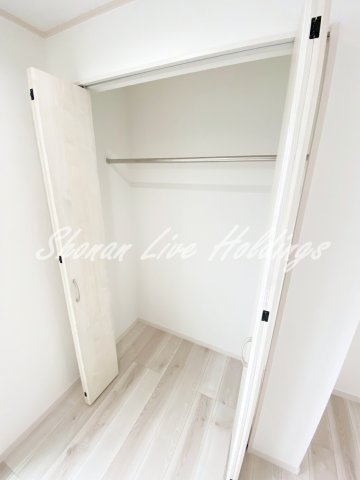 収納　ポール付き広々クローゼット