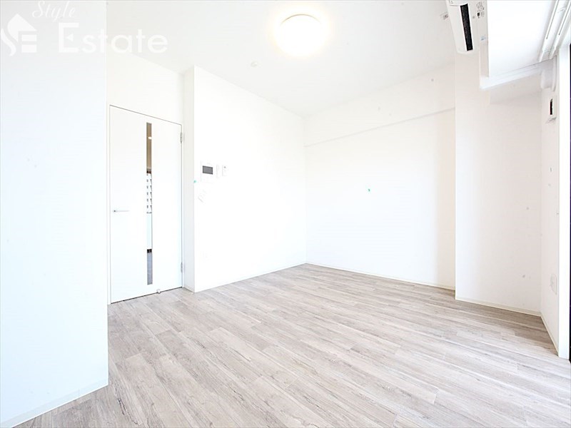 居室・リビング　内装