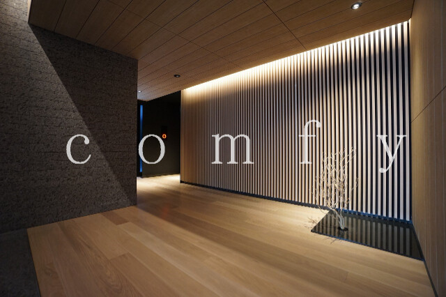 その他共有部分　お洒落なエントランス内