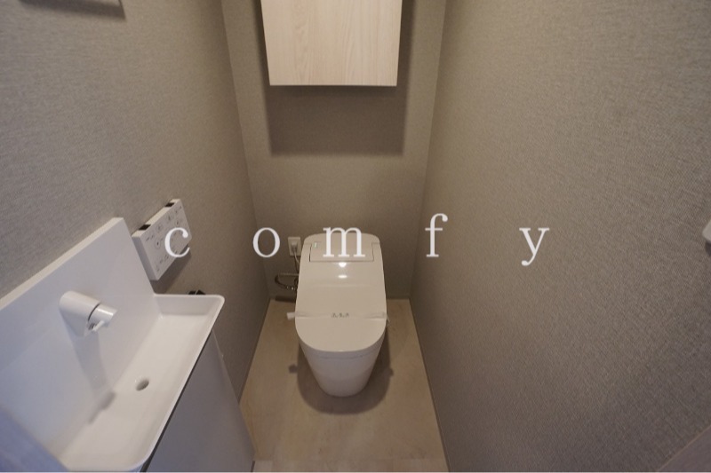 トイレ　ウォシュレット付きトイレ