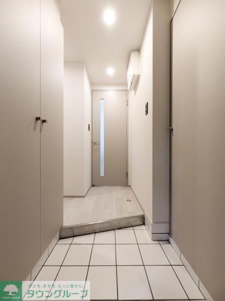 玄関　お部屋探しは株式会社　タウンハウジング　までお気軽にお問合…