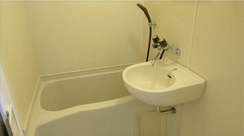 バス・シャワールーム　図面と現状に相違がある場合には現状を優先