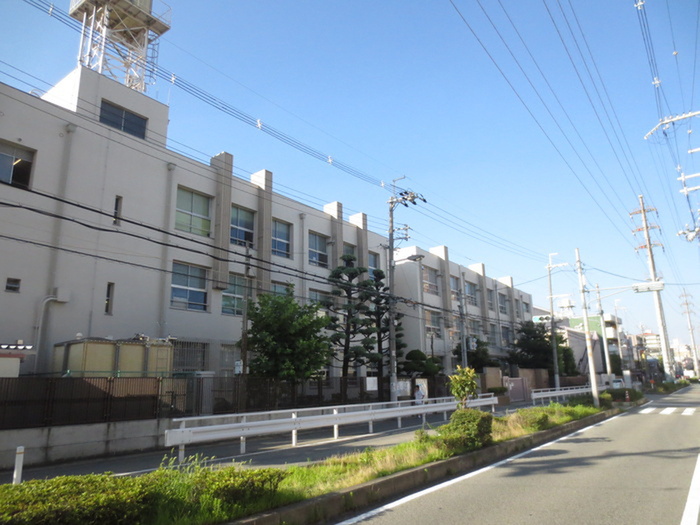 小学校　三津屋小学校（小学校）まで450m