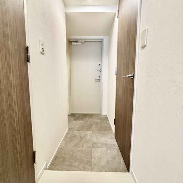 玄関　※写真は同タイプ住戸です。