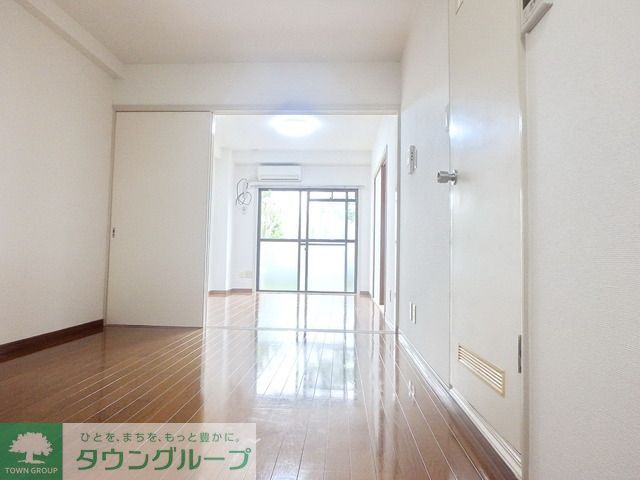 居室・リビング　★日当たり良好な居室★