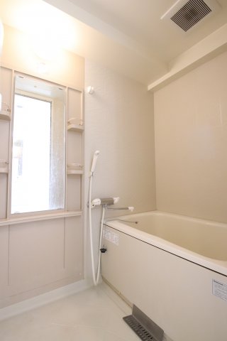 バス・シャワールーム　お風呂です