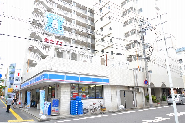 コンビニ　ローソン光町1丁目店（コンビニ）まで85m
