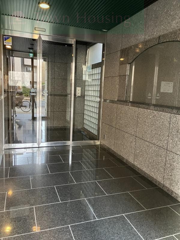 エントランス　エントランス