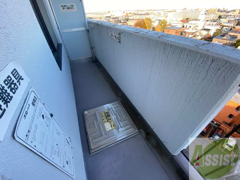 バルコニー　バルコニーです。洗濯物を干したり一息ついたりできますね！