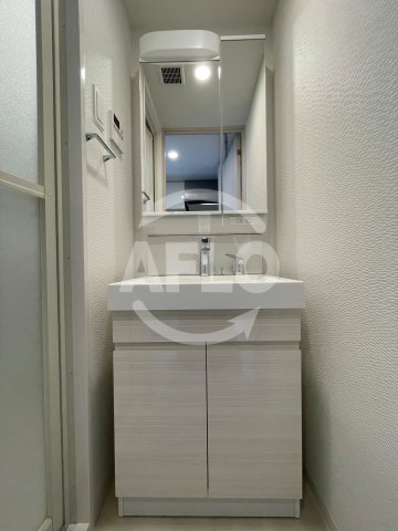 洗面設備　S-RESIDENCE堺筋本町Uno　洗面所