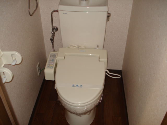 トイレ　シャワー付トイレ