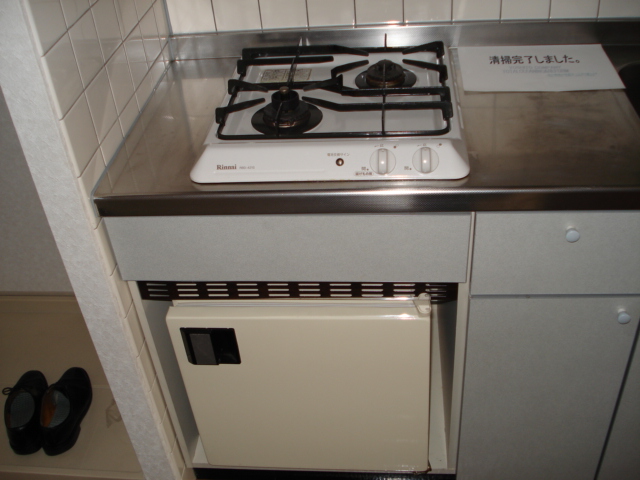 その他　ガスコンロ・ミニ冷蔵庫