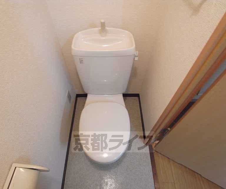 トイレ　きれいなトイレです