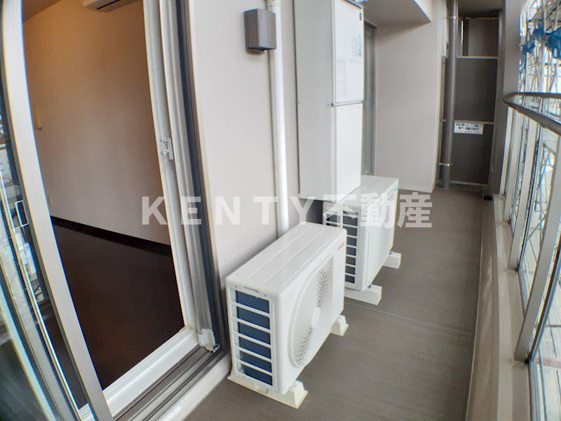 バルコニー　別部屋の写真です。