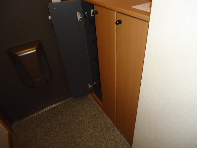 玄関　下駄箱