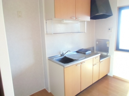 キッチン　お写真は同タイプのモデルです。