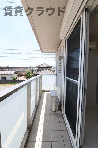 バルコニー　バルコニーがあります