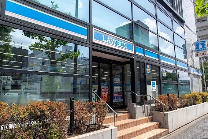 コンビニ　ローソン 下落合店（コンビニ）まで14m