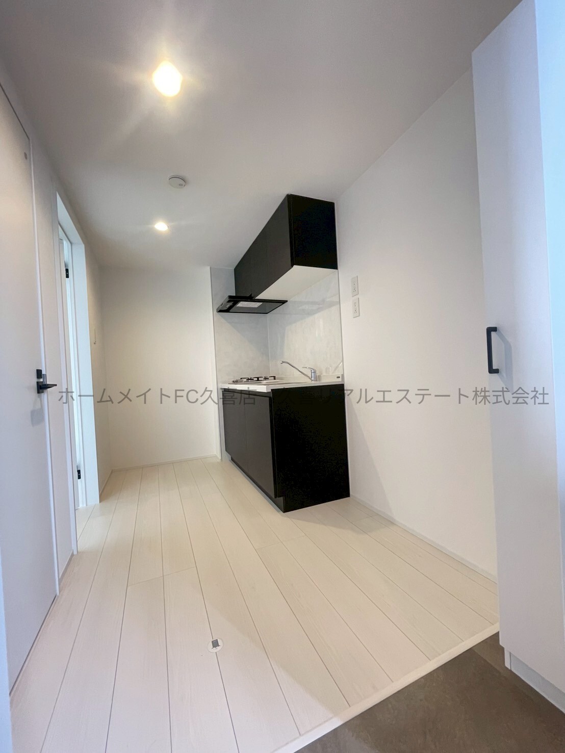 玄関　同建物別号室