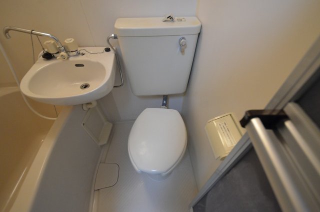 トイレ　掃除のしやすいトイレです☆