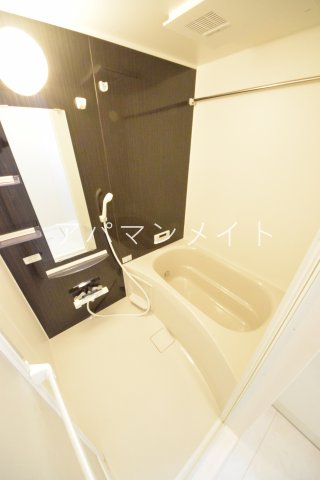 バス・シャワールーム　追い焚き付き！