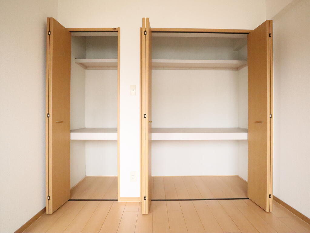 収納　クローゼット
