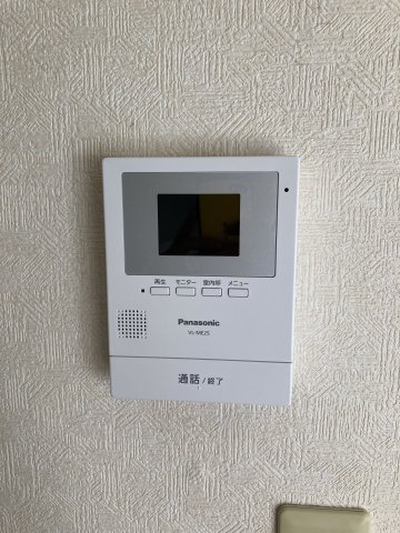 セキュリティ　来訪者の確認のできるモニタ付インターホン