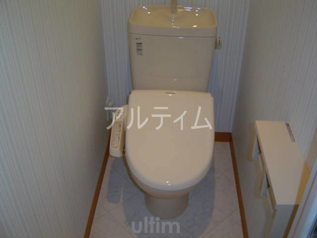 トイレ　別室の画像です、ご参考までに