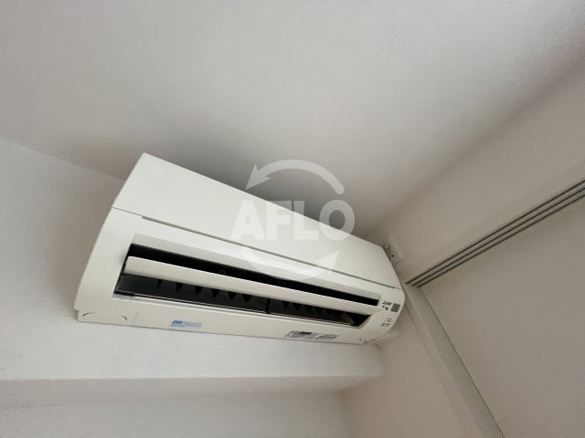 その他設備　コンフォリア江坂　エアコン