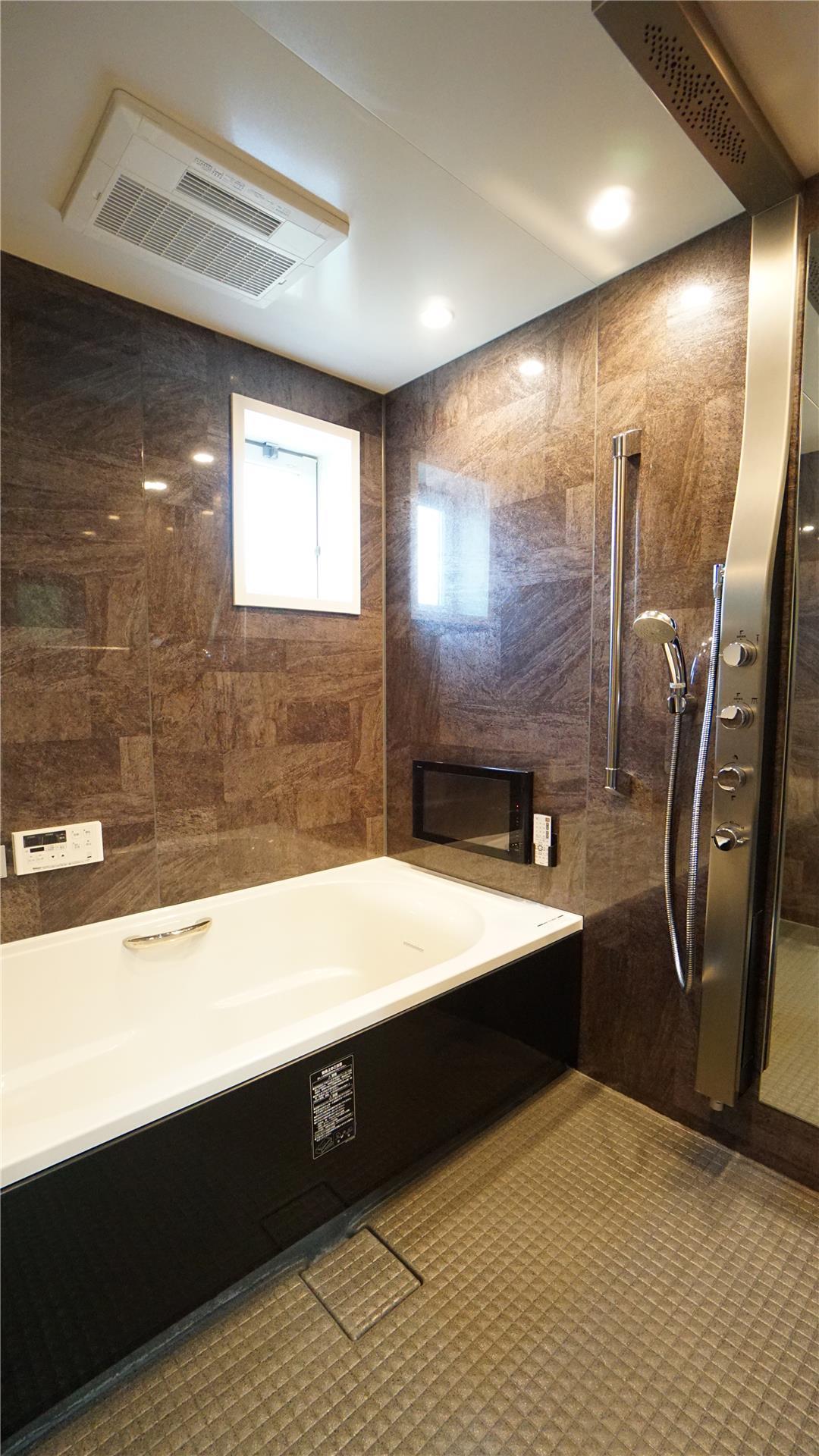 バス・シャワールーム