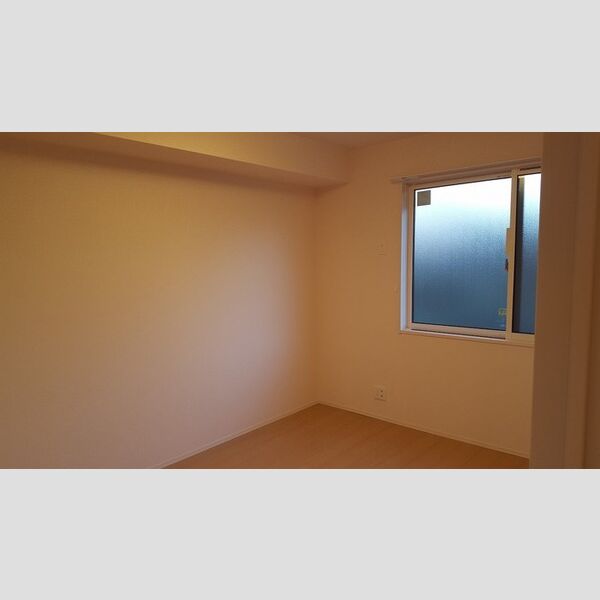 その他　洋間北居室