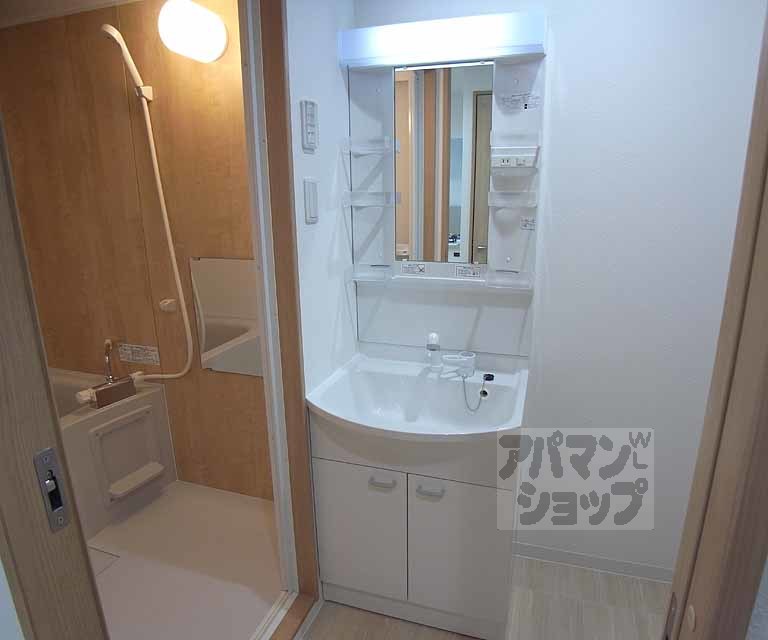 洗面設備　シャンプードレッサーです。