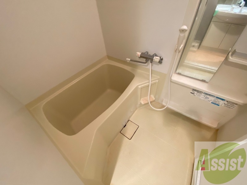 バス・シャワールーム　風呂です。ゆっくりお風呂につかるのも体に良いですね～