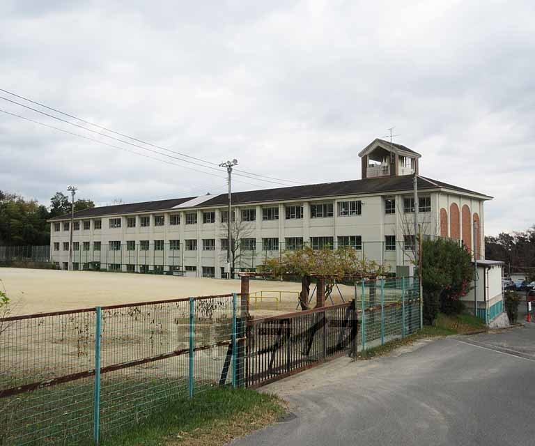 小学校　雄琴小学校（小学校）まで700m