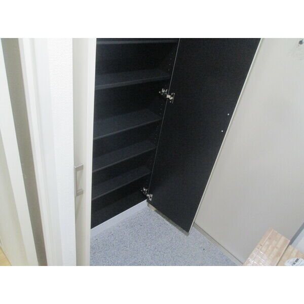 玄関　★見学予約受付中★