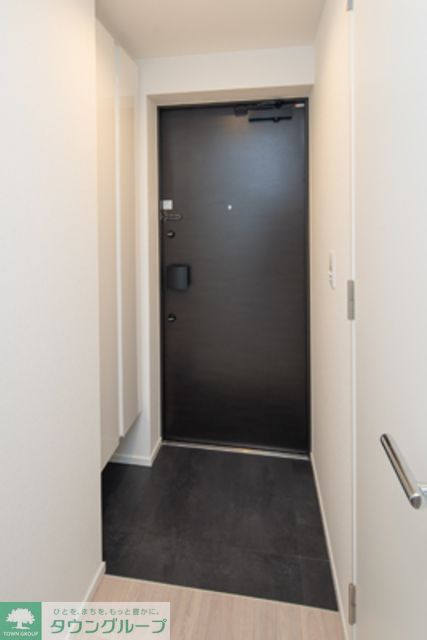 玄関　※写真は同タイプ住戸です。