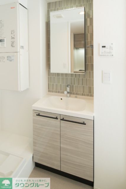 洗面設備　※写真は同タイプ住戸です。