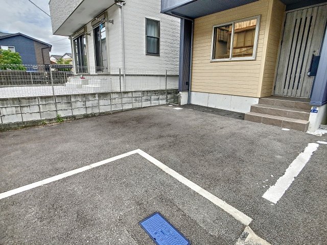 駐車場　2023年5月撮影