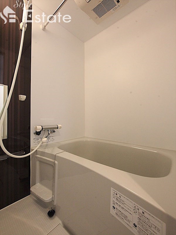 バス・シャワールーム　バスルーム