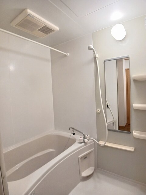 バス・シャワールーム　バス