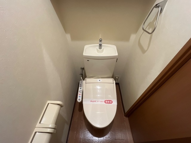 トイレ　シャワー付トイレ