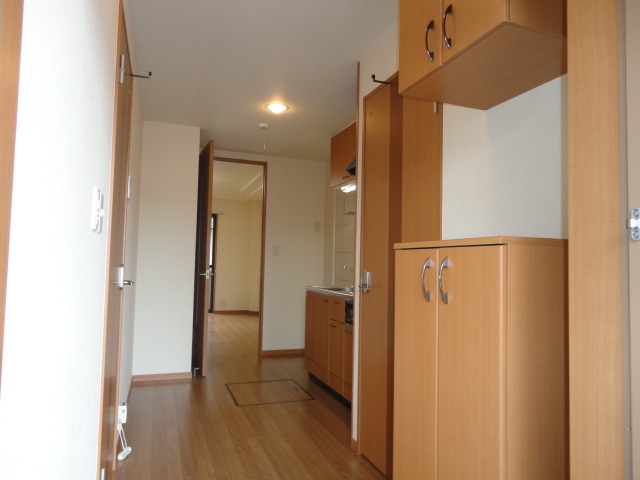 玄関　玄関（下駄箱）