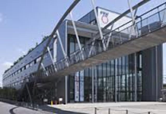 大学・短大　私立桜美林大学プラネット淵野辺キャンパス（大学・短大）まで693m