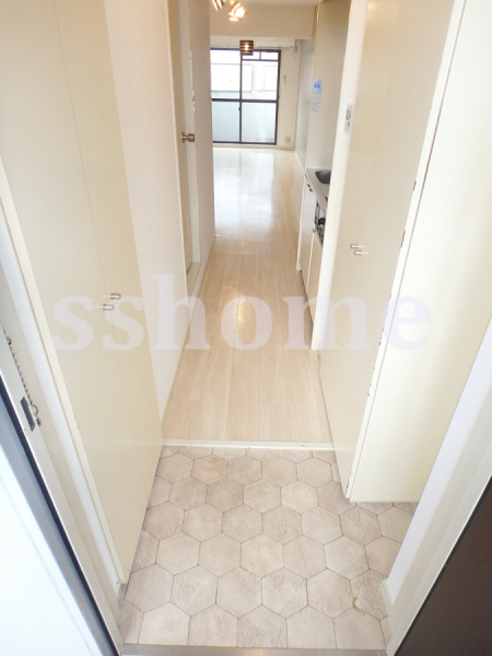 玄関　廊下な感じ