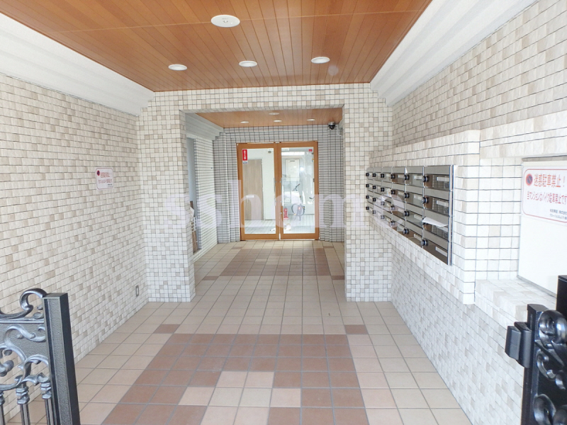 エントランス　建物入口